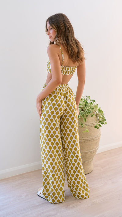 Load image into Gallery viewer, Layne Crop Top - Mustard Print - Billy J
