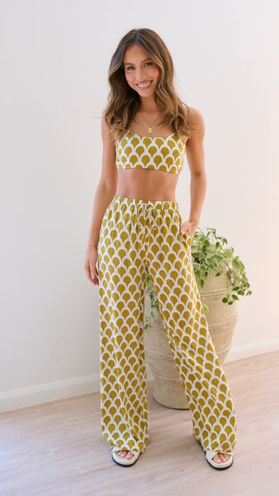 Load image into Gallery viewer, Layne Crop Top - Mustard Print - Billy J
