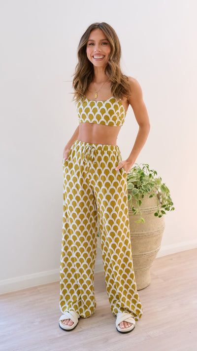 Load image into Gallery viewer, Layne Crop Top - Mustard Print - Billy J
