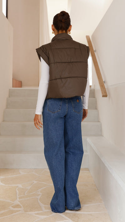 Load image into Gallery viewer, Maeve Cropped Puffer Vest - Slate - Billy J
