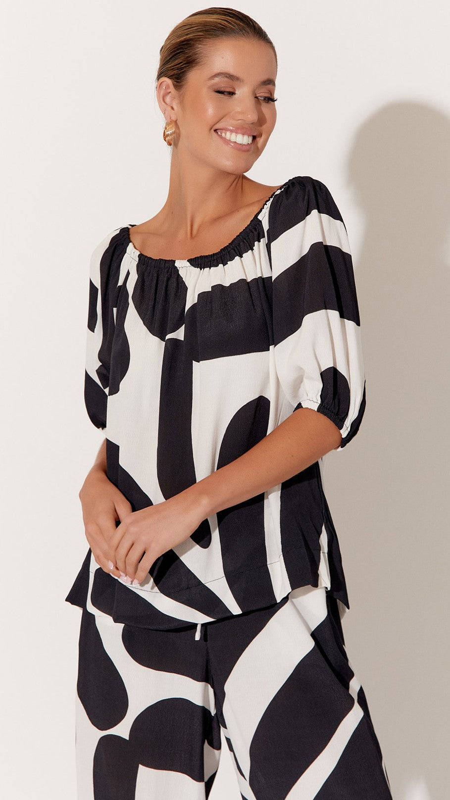 Genevieve Off Shoulder Top - Taormina - Billy J