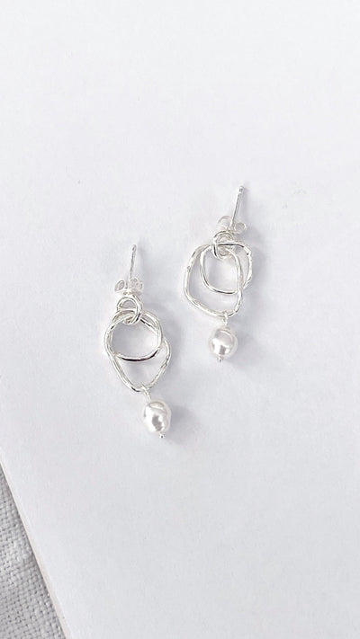 Load image into Gallery viewer, Jaymee Earrings - Silver - Billy J
