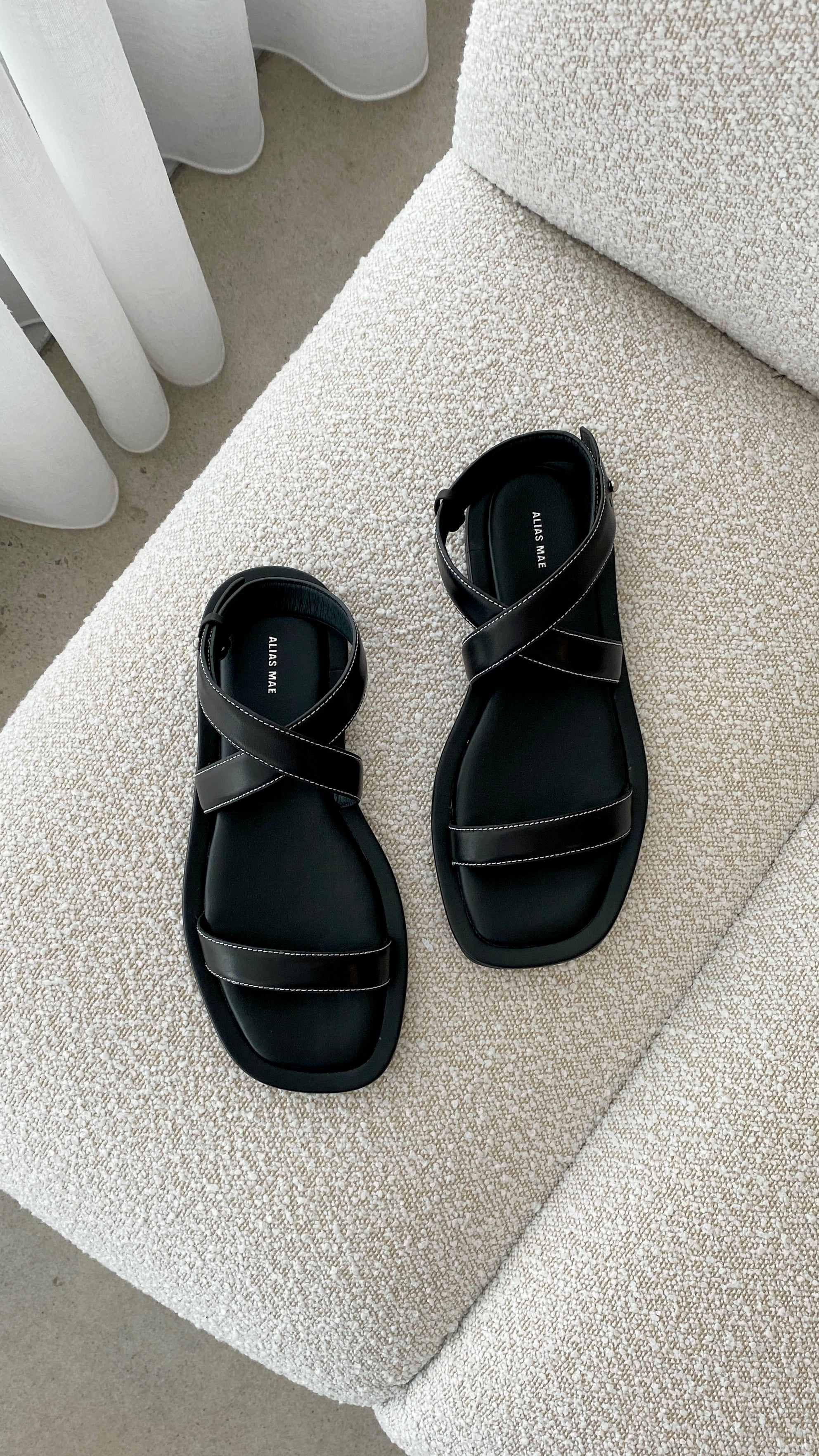 Kenia Sandals - Black Leather - Billy J