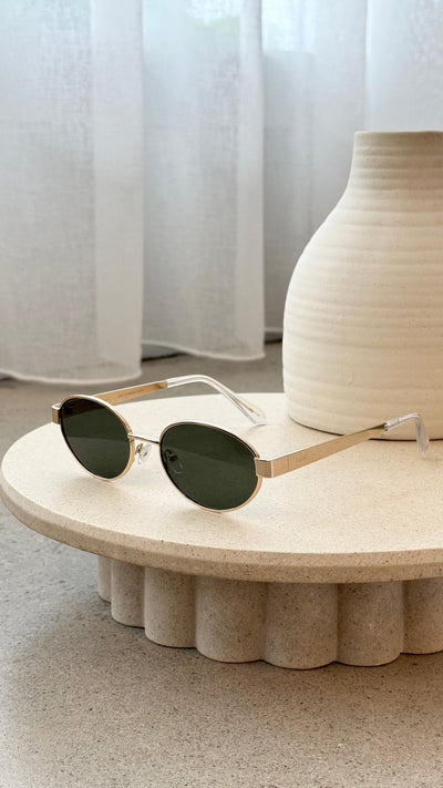 Load image into Gallery viewer, The Evangelista Sunglasses - Gold / Green - Billy J
