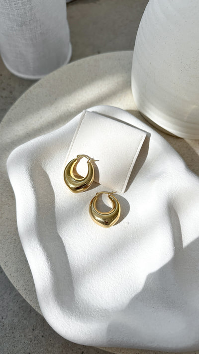 Load image into Gallery viewer, Arya Hoop Earrings - Gold - Billy J
