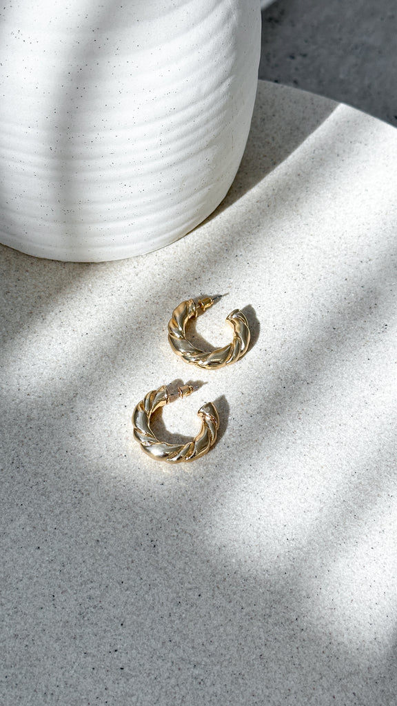 Amalie Hoop Earrings - Gold - Billy J