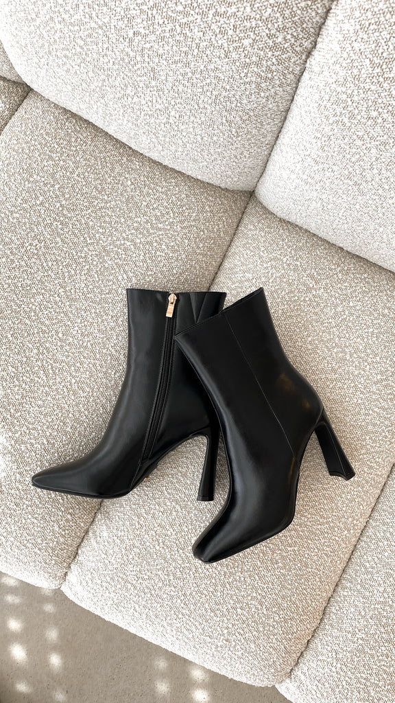 Emira Boot - Black - Billy J