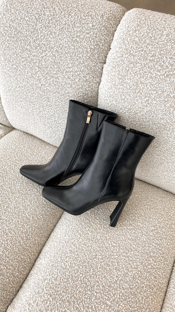 Emira Boot - Black - Billy J