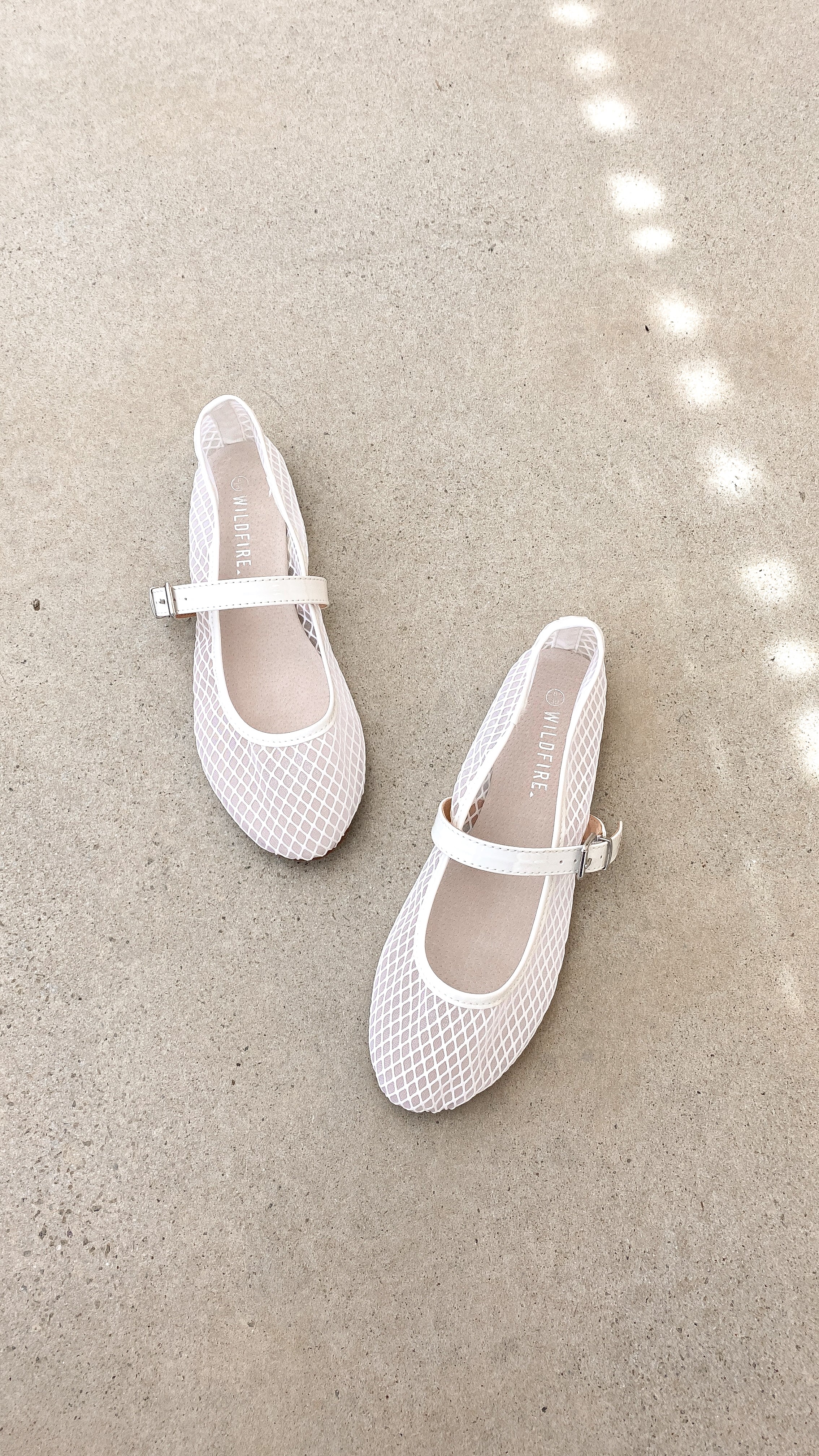 Andesine Ballet Flat - White - Billy J