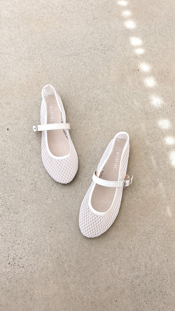 Andesine Ballet Flat - White - Billy J