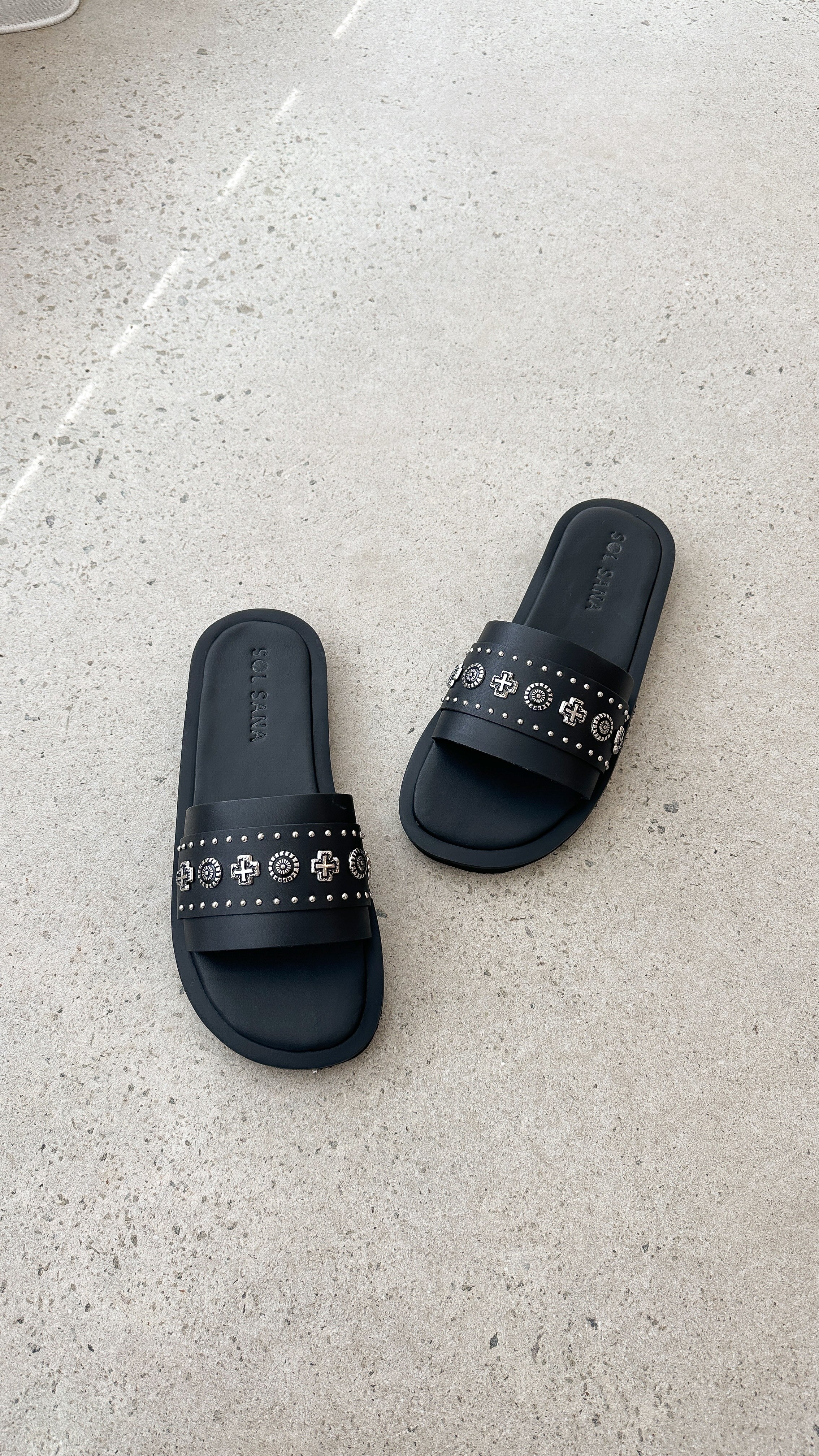 Sol Sana Cleo Slide - Black / Silver - Billy J