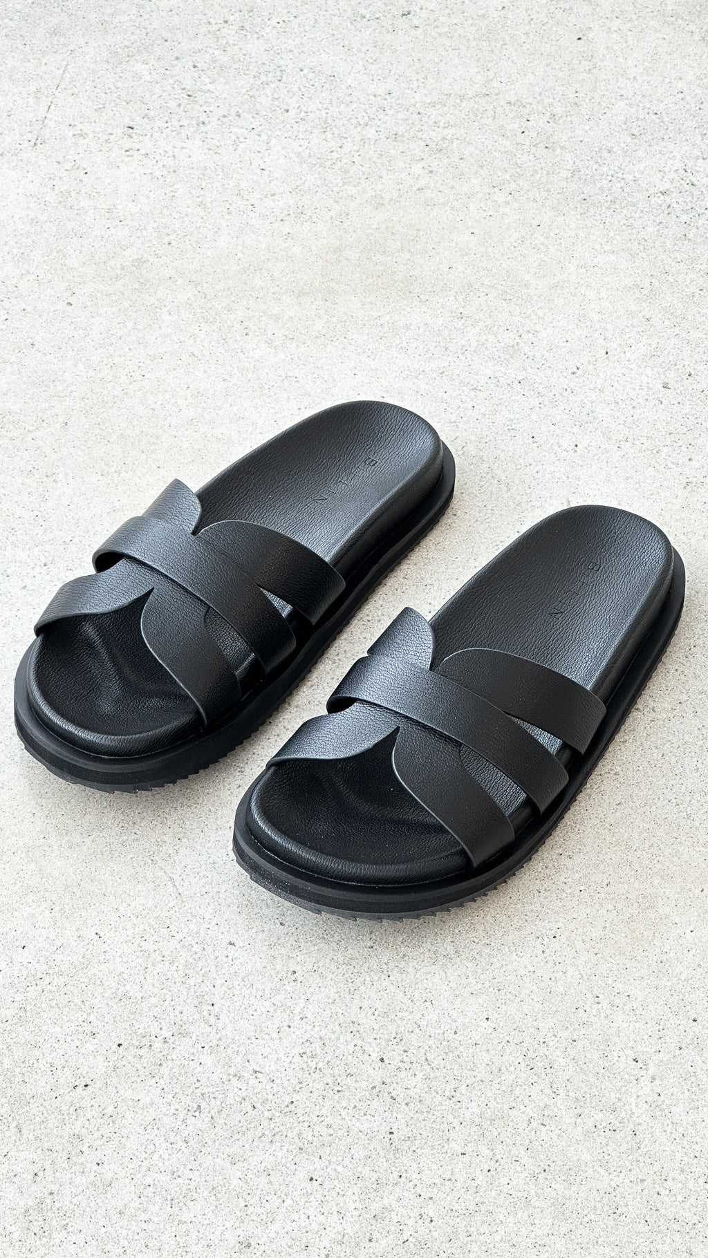 Tamy Slides - Black - Billy J