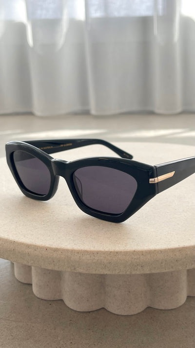 Load image into Gallery viewer, The Ellingson Sunglasses - Black Jet - Billy J
