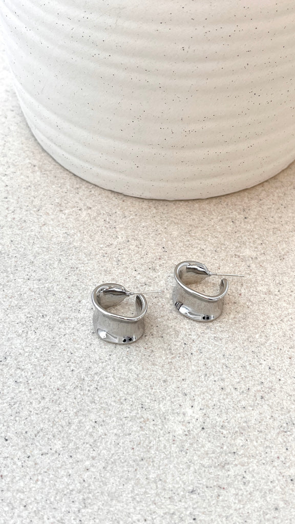 Erin Hoop Earrings - Silver - Billy J