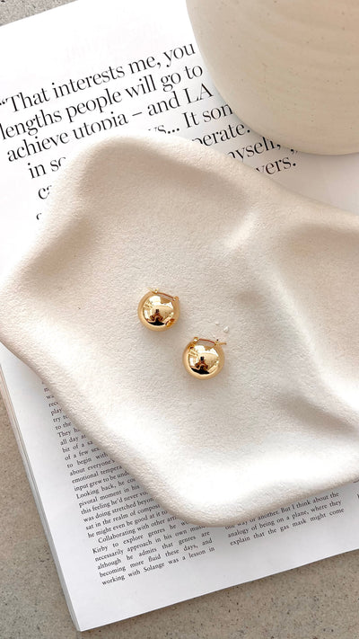 Load image into Gallery viewer, Bonita Earrings - Gold - Billy J
