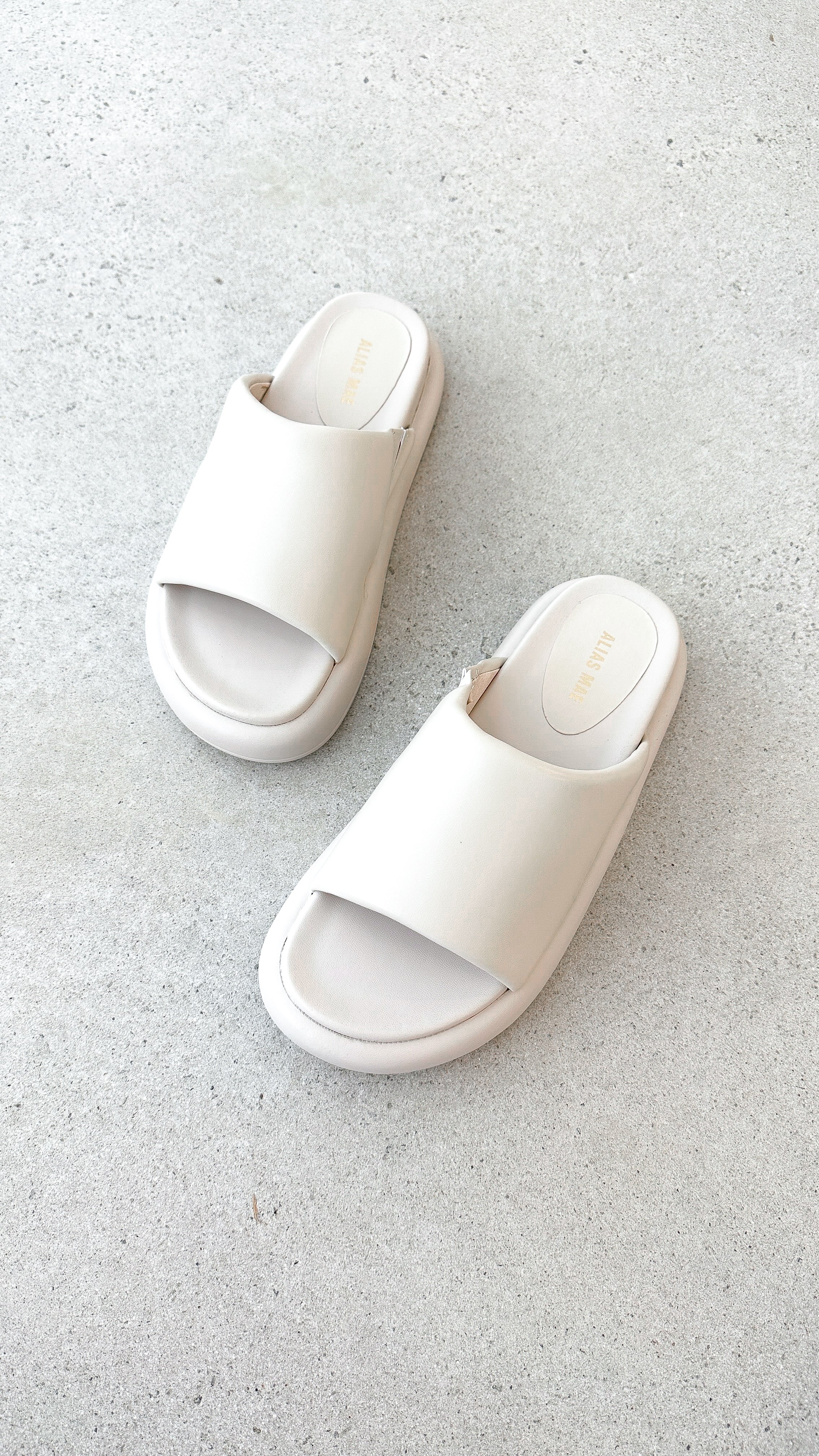 Thea Slide - Bone Leather - Billy J