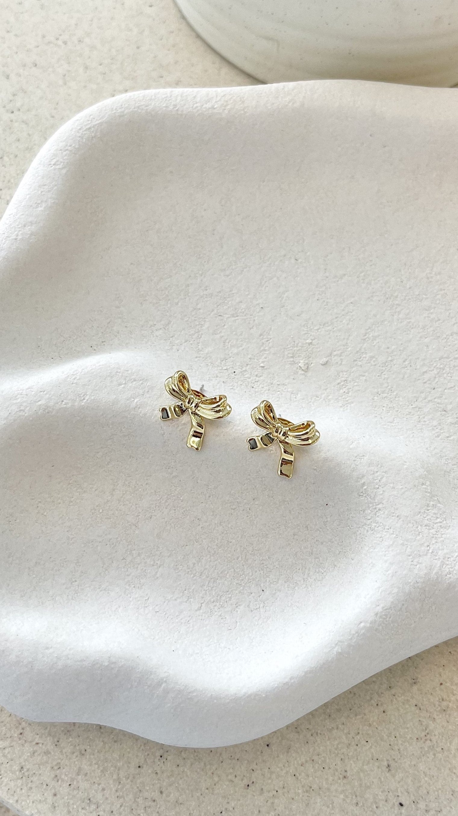 Bow Stud 18K Gold Plated Earrings - Gold - Billy J