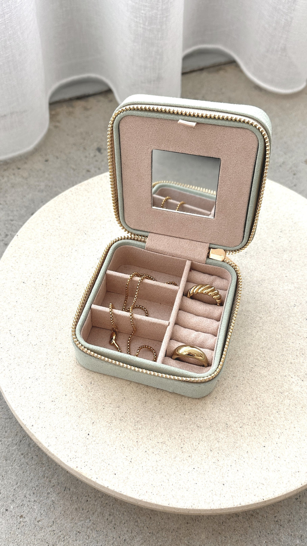 July Jewellery Box - Sage - Billy J