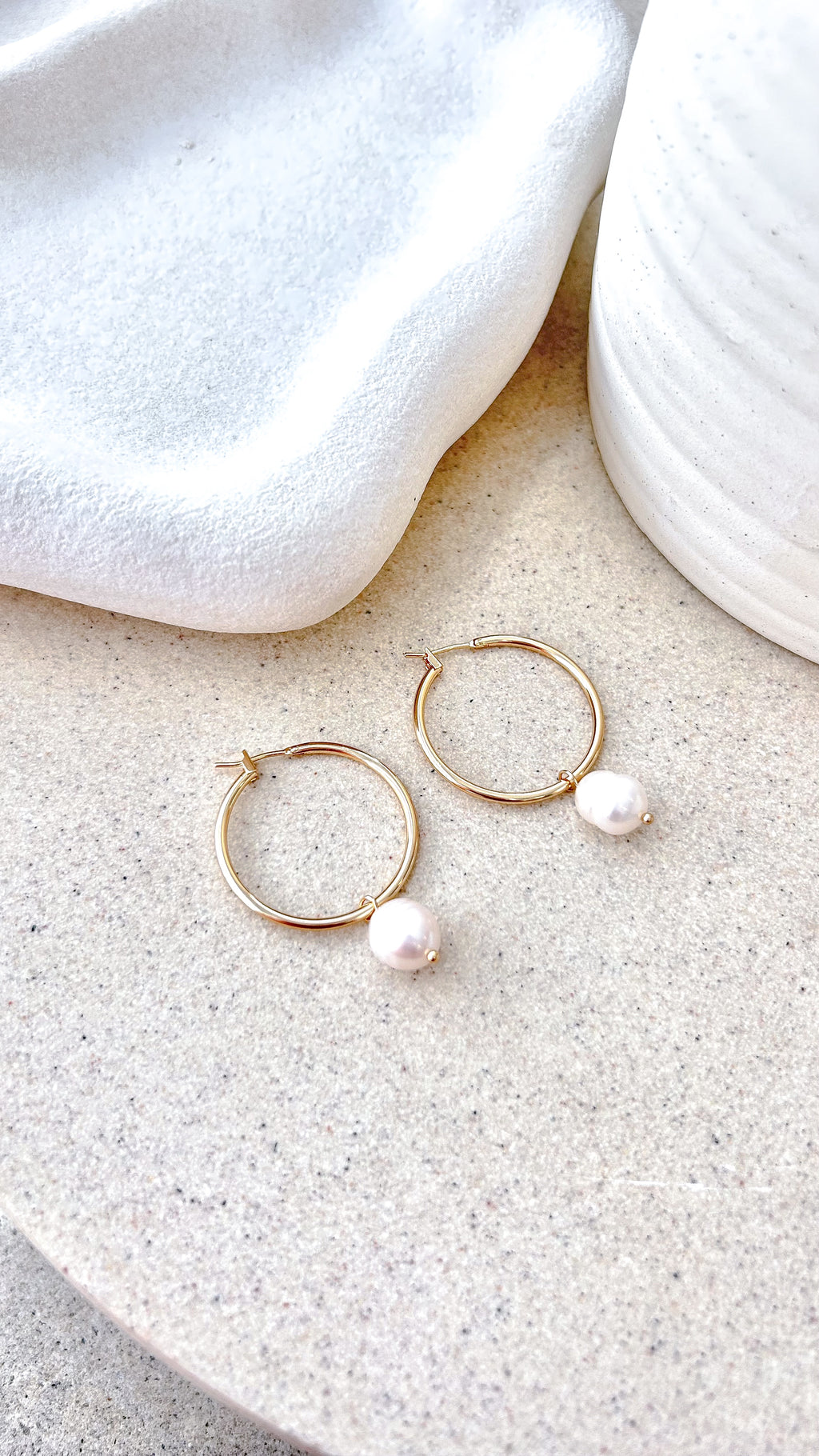 Freshwater Pearl Drop Midi Hoops - Gold - Billy J