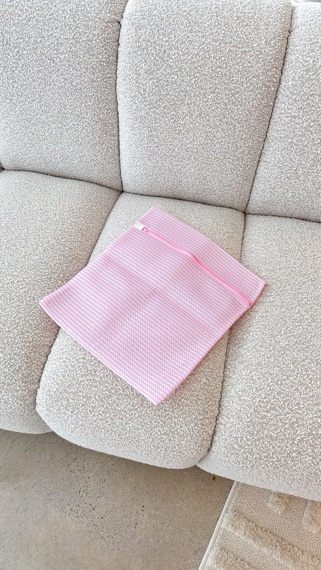 Lingerie Wash Bag - Pink/White - Billy J