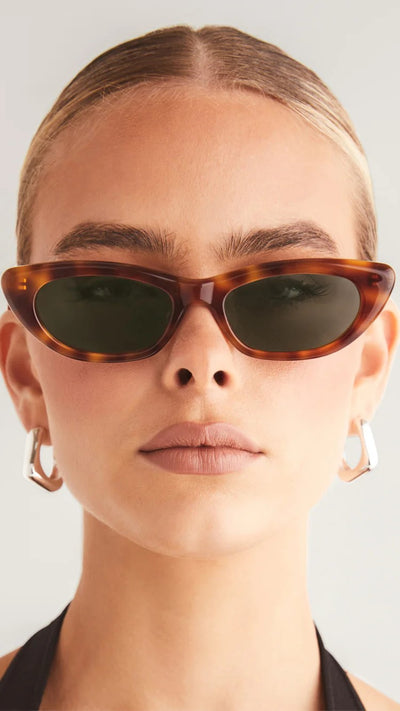 Load image into Gallery viewer, The Caroline Sunglasses - Hazel Tort - Billy J
