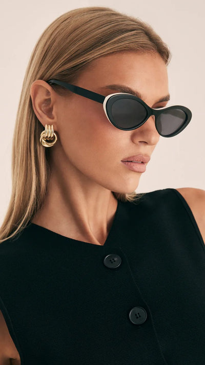 Load image into Gallery viewer, The Ferragni Sunglasses - Black / Ivory Jet - Billy J
