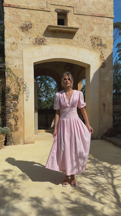 Load and play video in Gallery viewer, Laura Midi Dress - Pink - Billy J
