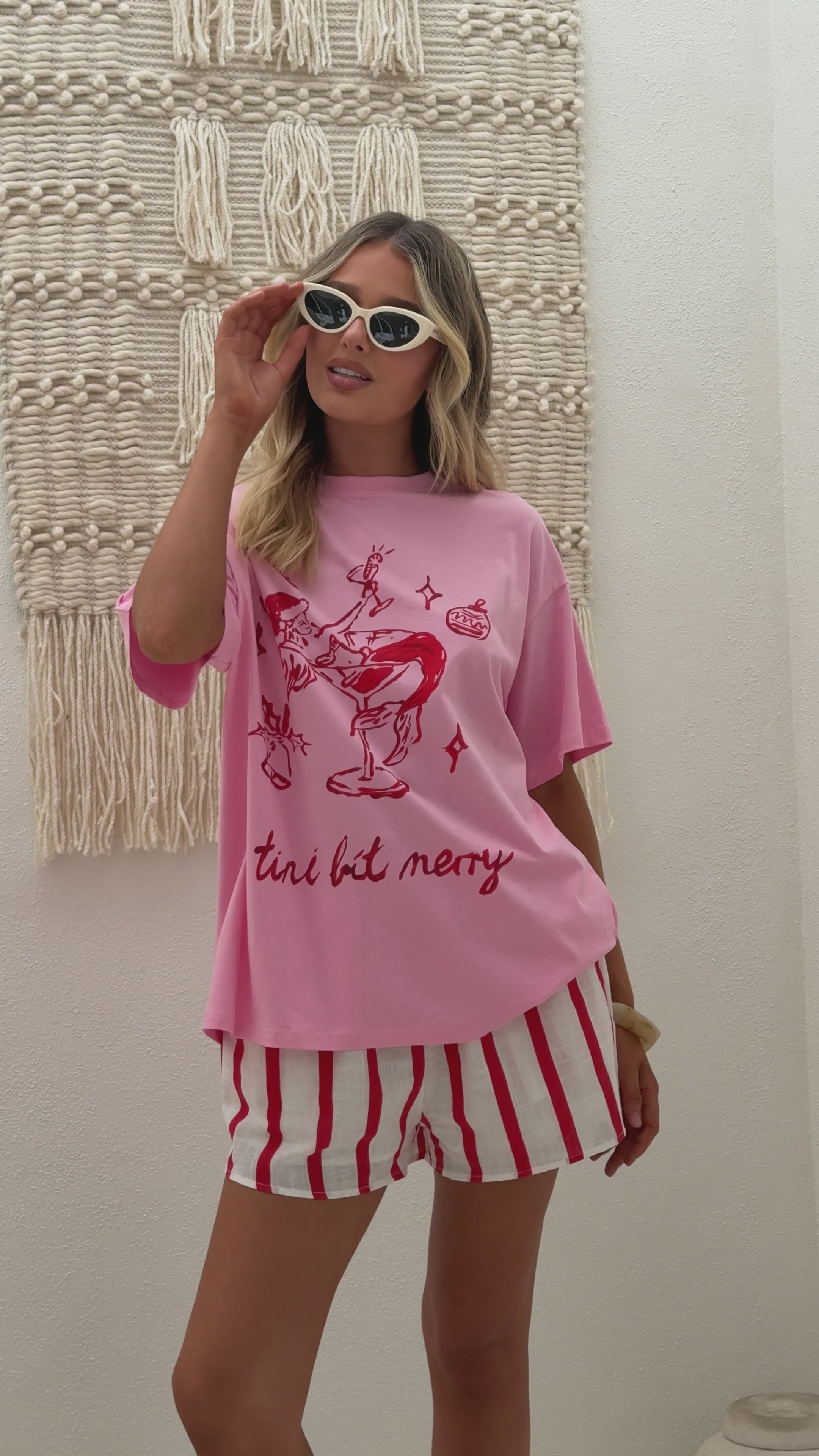 Load video: A Tini Bit Merry T-Shirt and Shorts Set - Pink/Red - Billy J