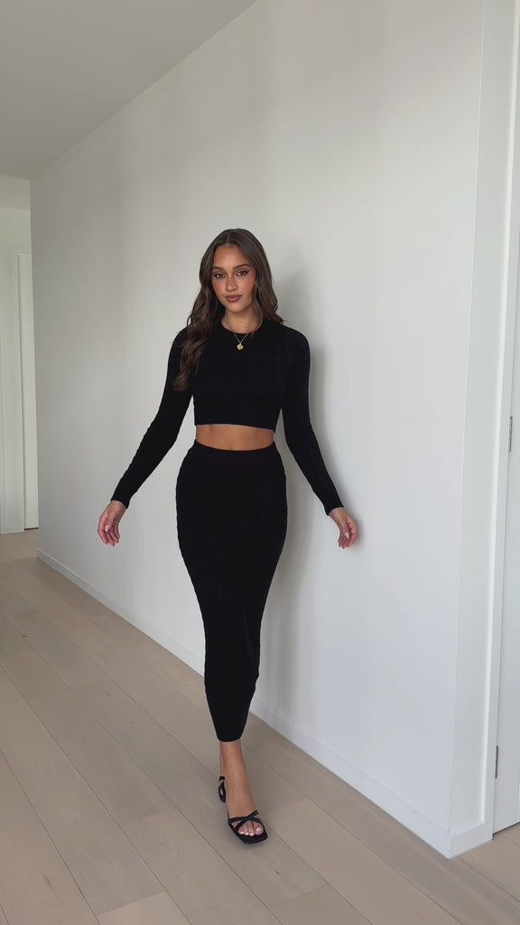 Pacey Long Sleeve Crop Top - Black - Billy J