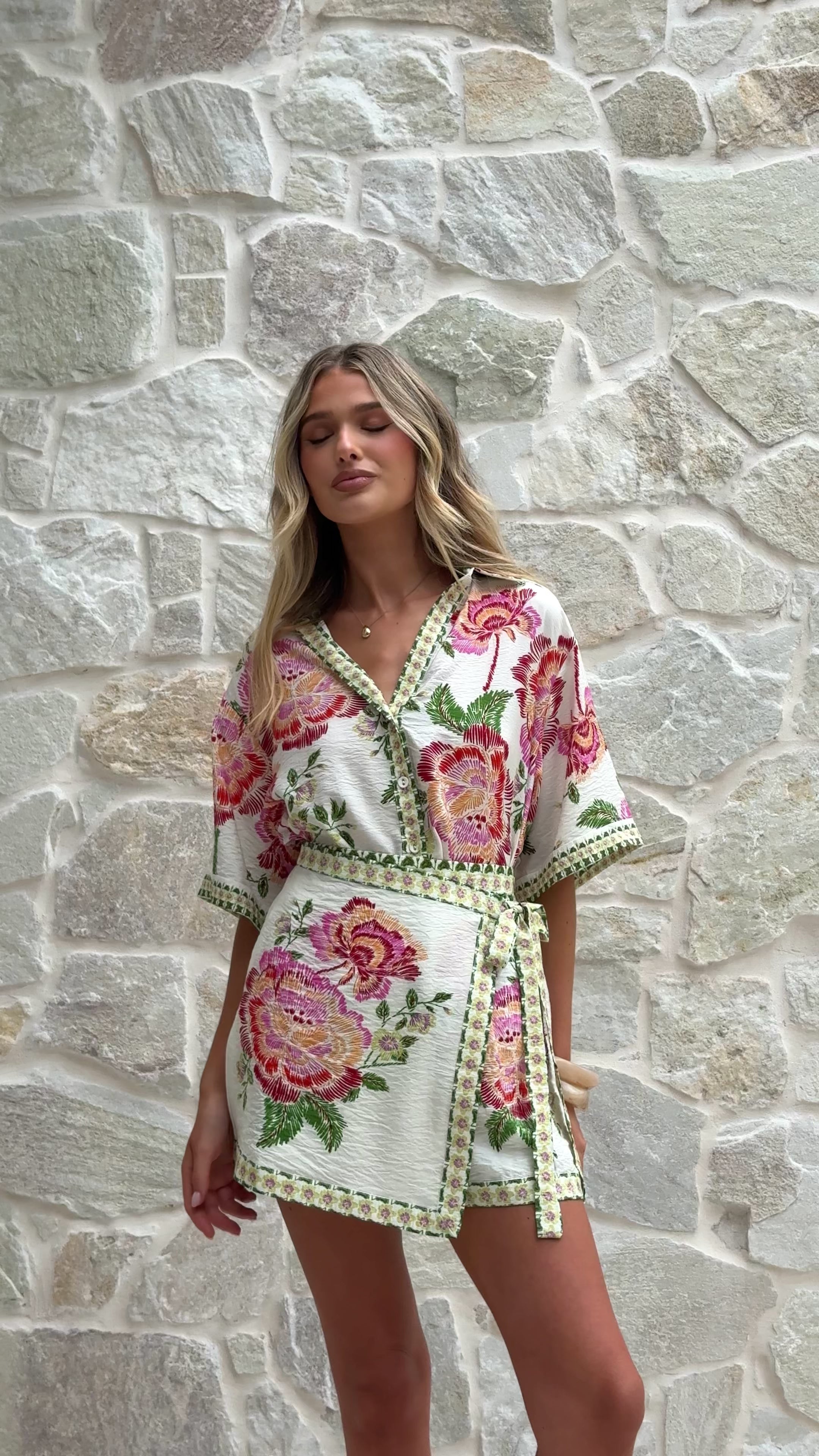 Load video: Eilish Skort - Floral Print - Billy J