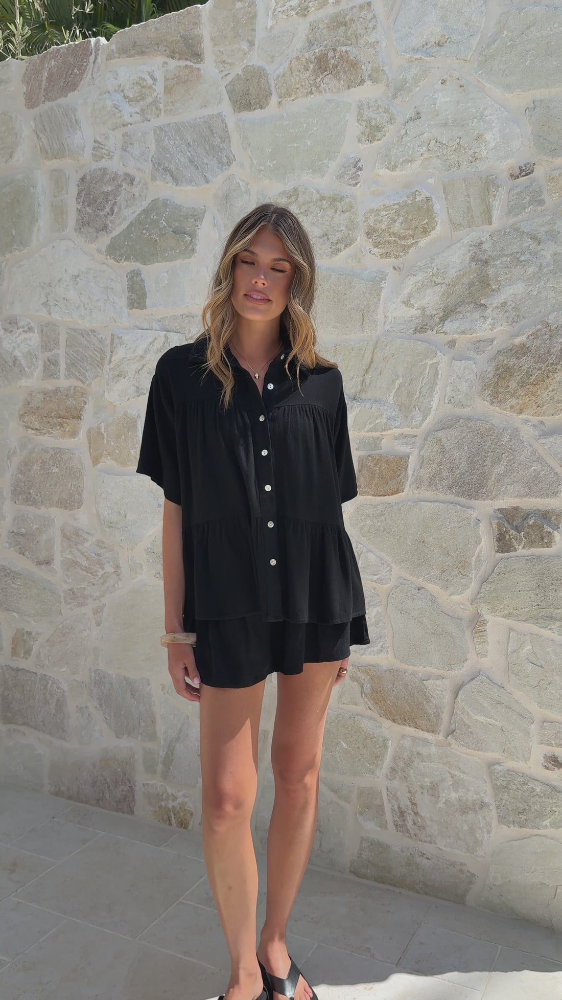 Melrose Shorts - Black - Billy J