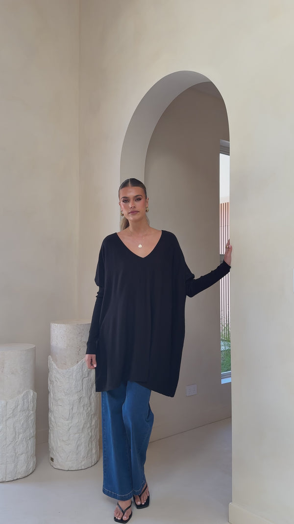 Amalia Knit Top - Black - Billy J
