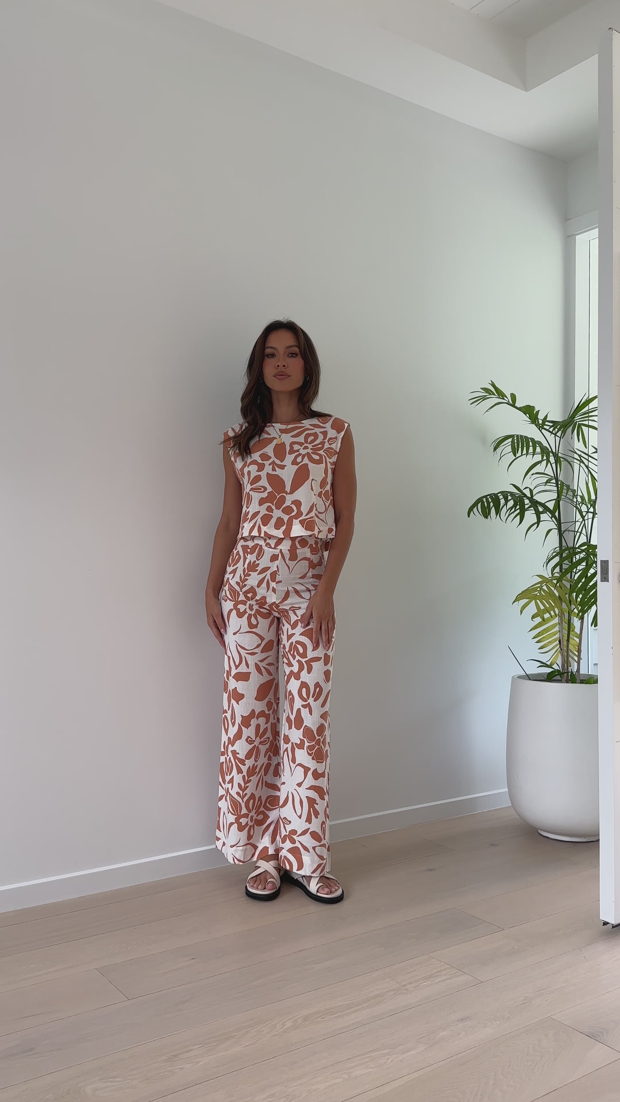 Load video: Hattie Pants - Kali Print - Billy J