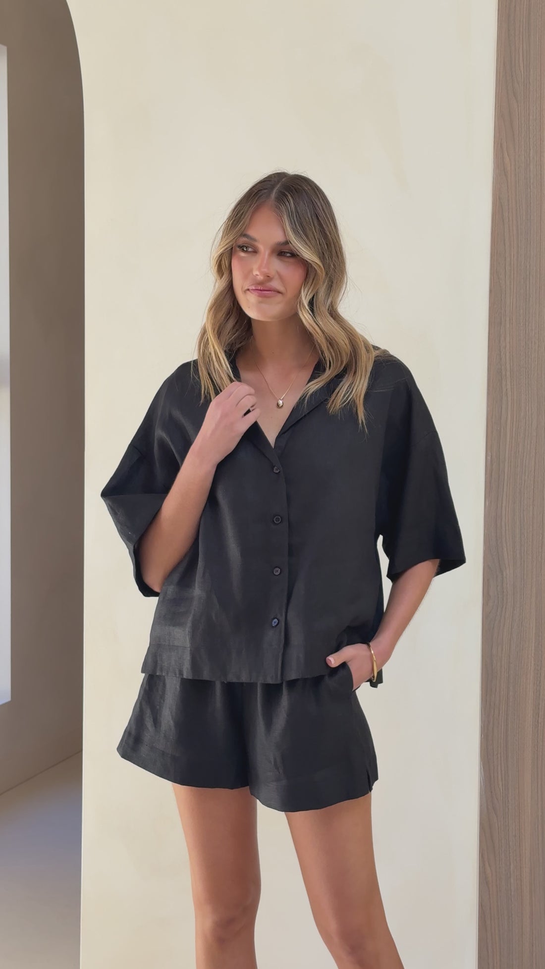 Luna Shorts - Black - Billy J