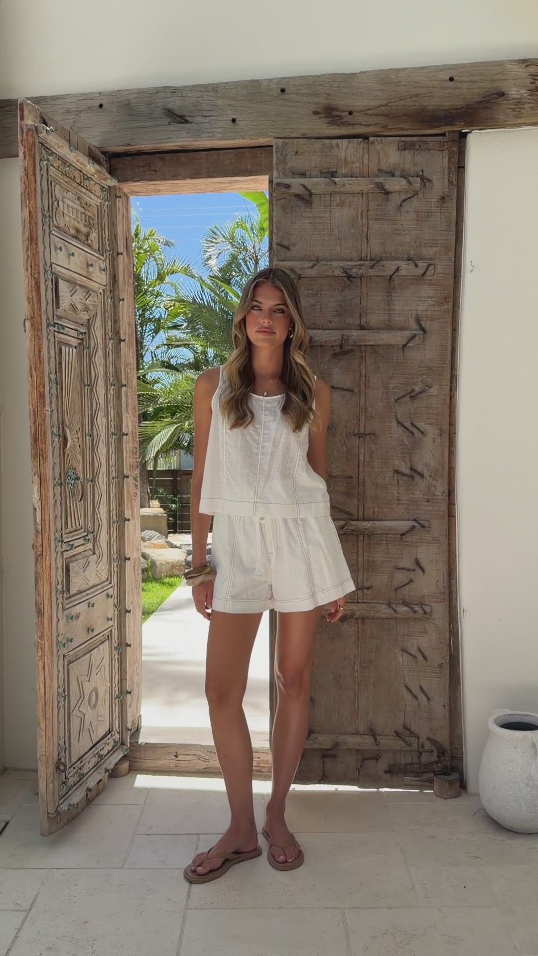 Load video: Karinda Top and Shorts Set - White - Billy J