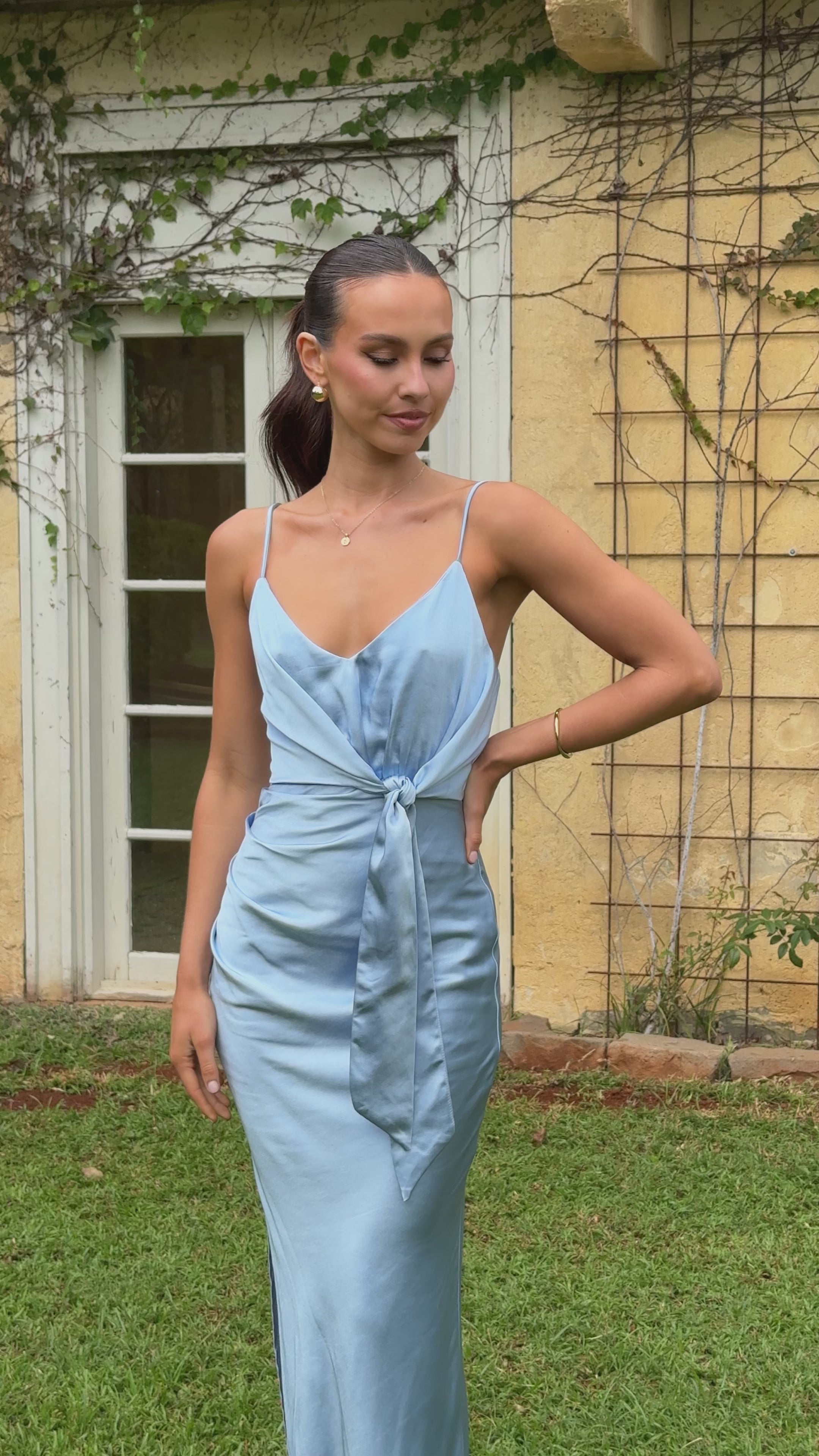 Load video: Yasmeen Tie Front Maxi Dress - Blue - Billy J
