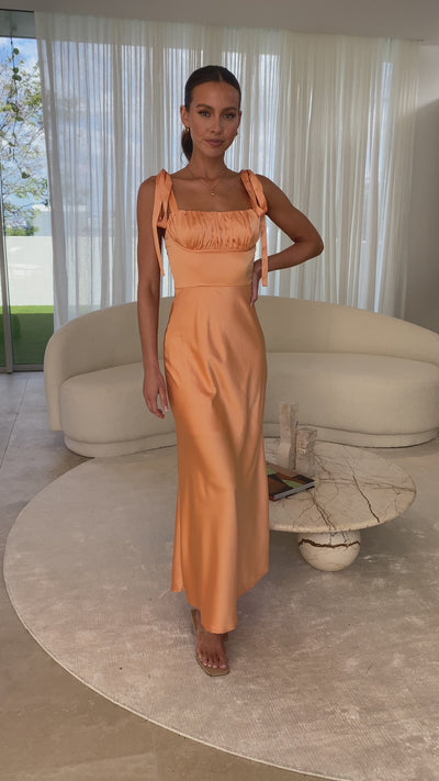 Load and play video in Gallery viewer, Alba Maxi Dress - Melon - Billy J
