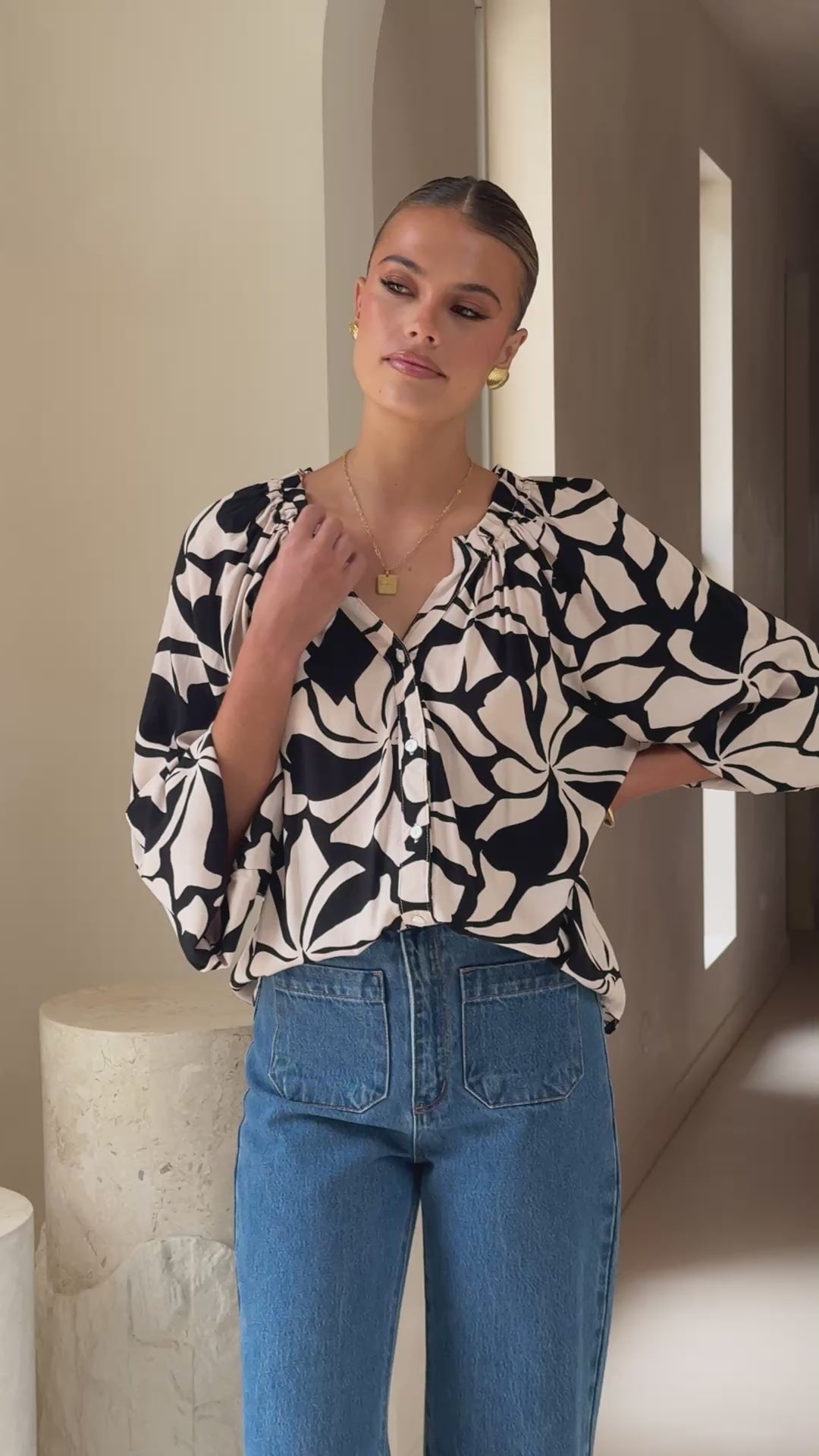 Addison Top - Black/Beige - Billy J