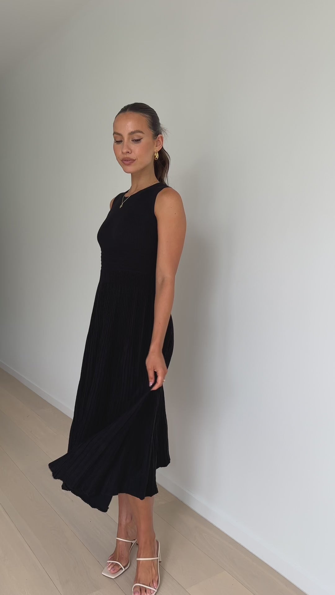 Kaida Midi Dress - Black - Billy J