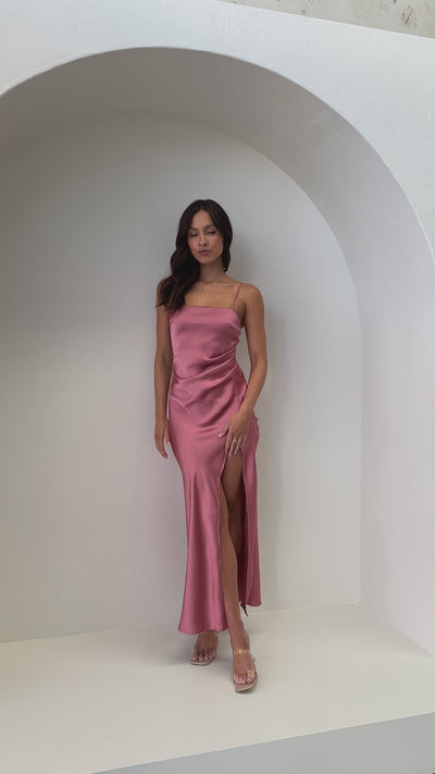 Load and play video in Gallery viewer, Ilana Maxi Dress - Baked Rose - Billy J
