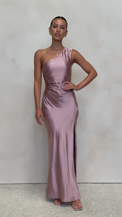 Load and play video in Gallery viewer, Victoria Maxi Dress - Dusty Pink - Billy J
