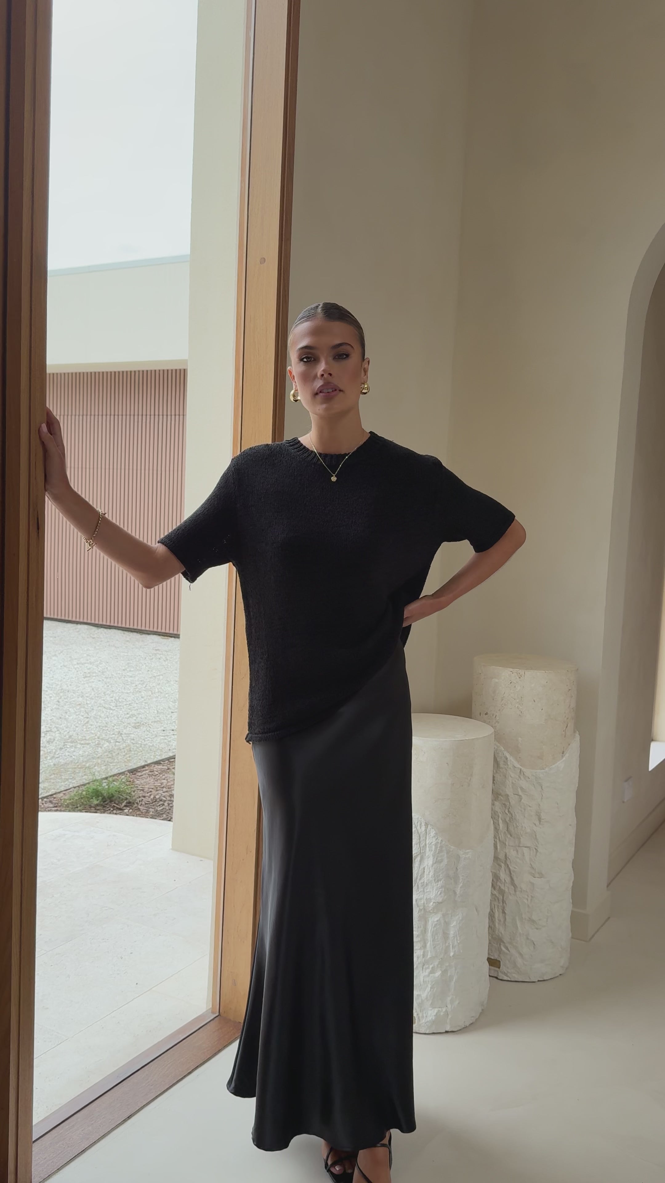 Load video: Amara Knit Top - Black - Billy J