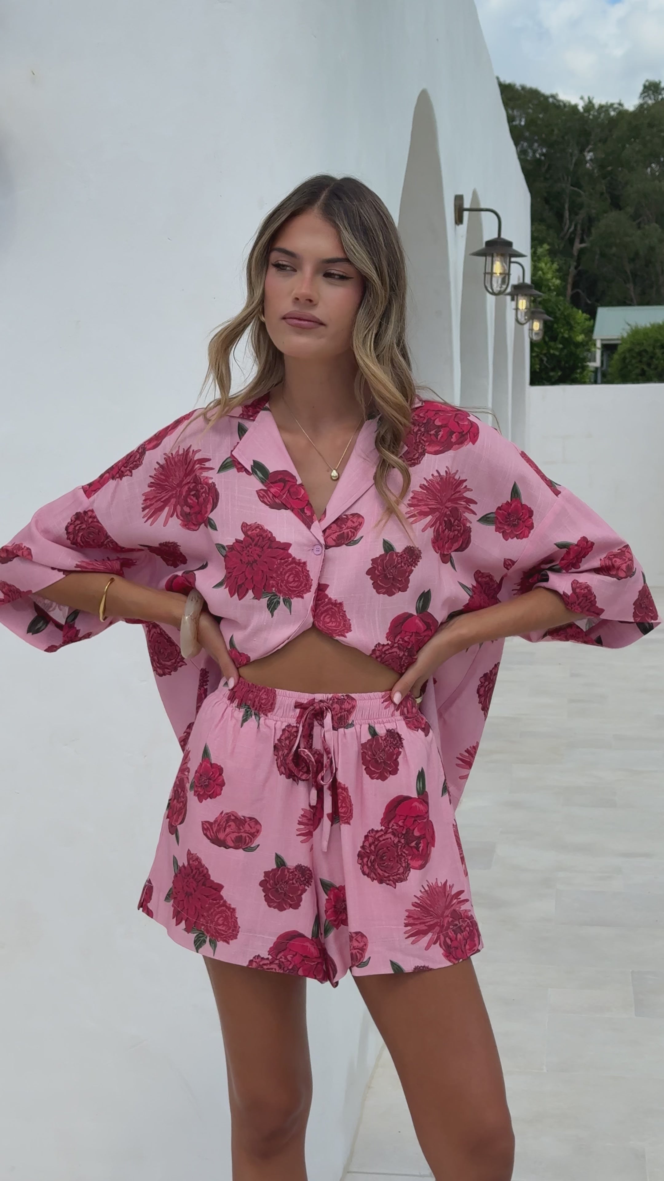 Load video: Luna Button Up Shirt - Dahlia Rouge - Billy J