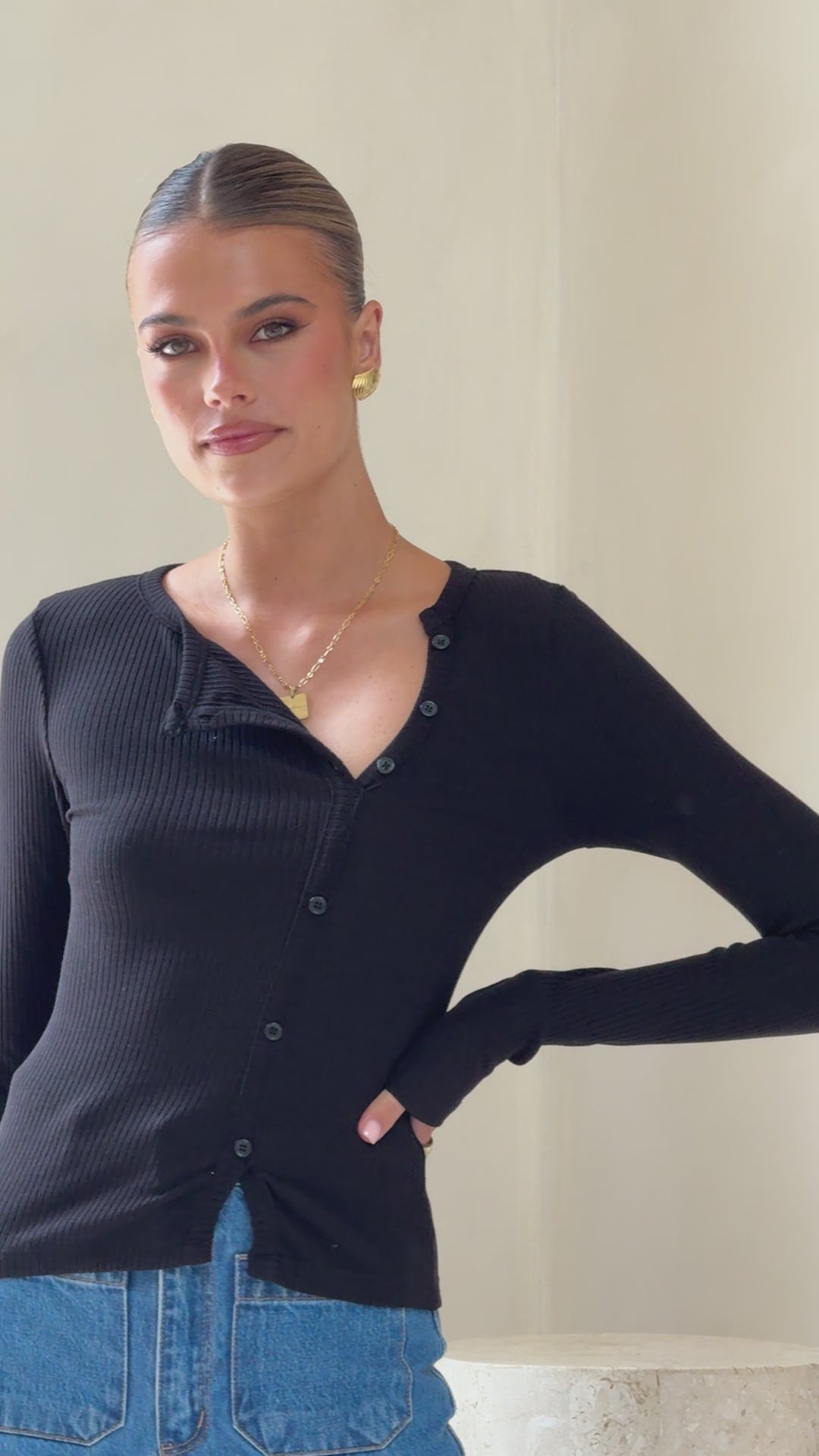 Ellie Long Sleeve Top - Black - Billy J