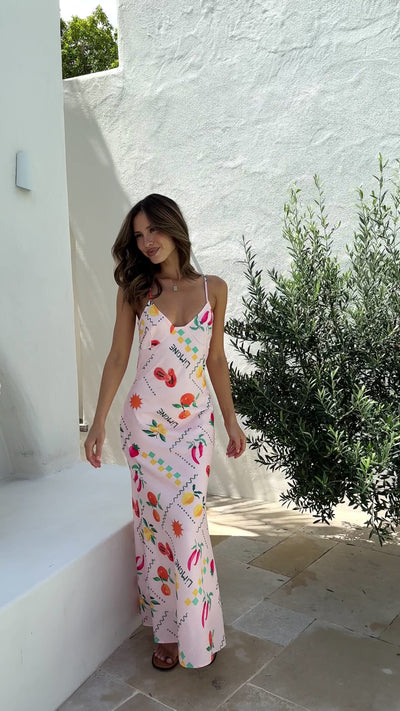 Load and play video in Gallery viewer, Leary Maxi Dress - Peach Limone - Billy J
