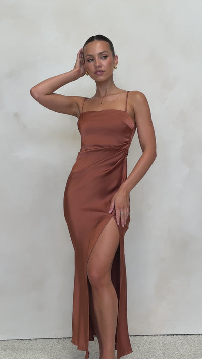 Load and play video in Gallery viewer, Ilana Maxi Dress - Copper - Billy J
