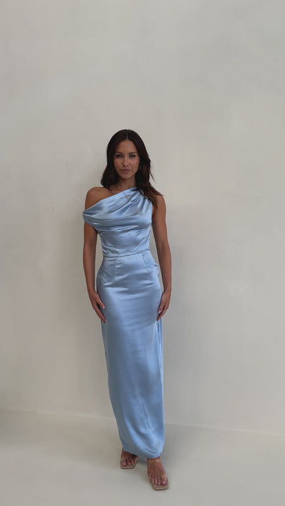 Load and play video in Gallery viewer, Harlowe Maxi Dress - Blue - Billy J
