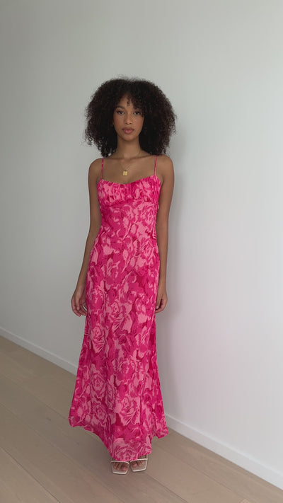 Load and play video in Gallery viewer, Margie Midi Dress - Pink Floral - Billy J
