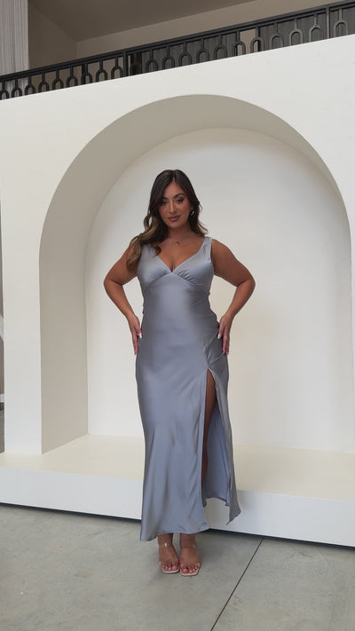 Load and play video in Gallery viewer, Taylor Maxi Dress - Steel Blue - Billy J
