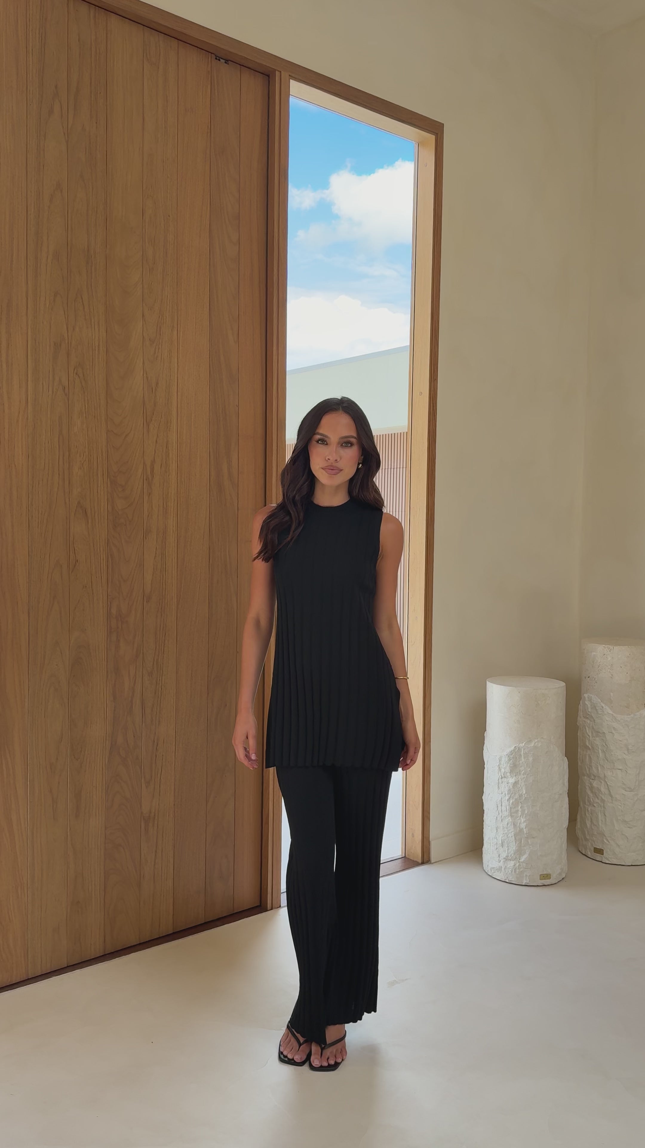 Load video: Megan Knit Top - Black - Billy J